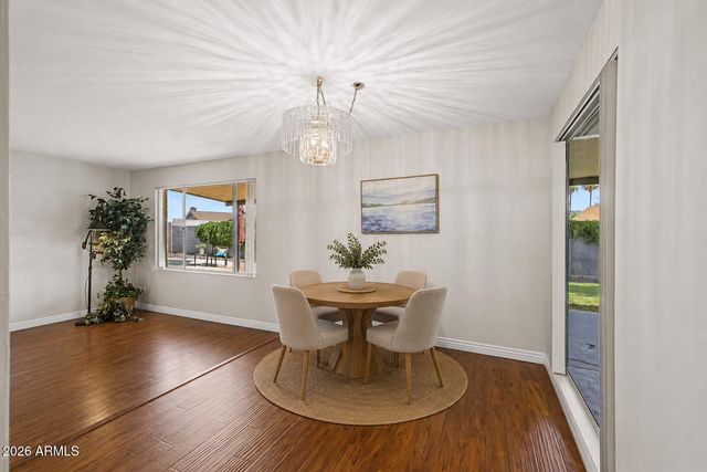 2627 W OBISPO Circle, Mesa, AZ 85202