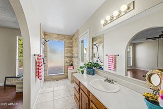 2627 W OBISPO Circle, Mesa, AZ 85202