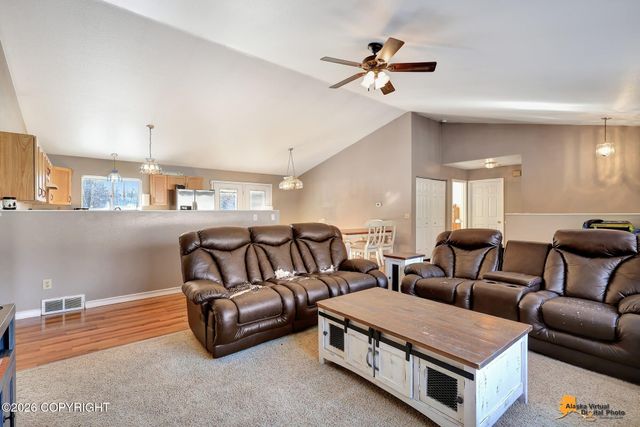 10040 E Baywood Drive, Palmer, AK 99654