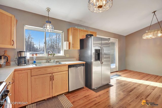 10040 E Baywood Drive, Palmer, AK 99654