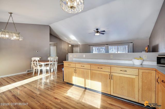 10040 E Baywood Drive, Palmer, AK 99654