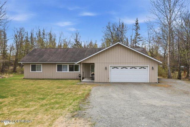 10040 E Baywood Drive, Palmer, AK 99654