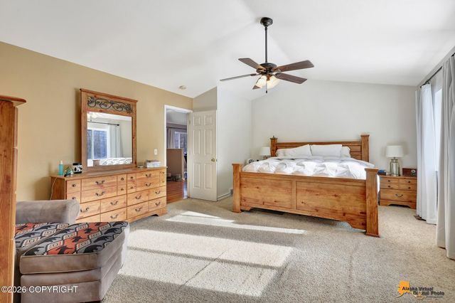 10040 E Baywood Drive, Palmer, AK 99654