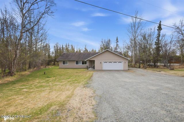 10040 E Baywood Drive, Palmer, AK 99654