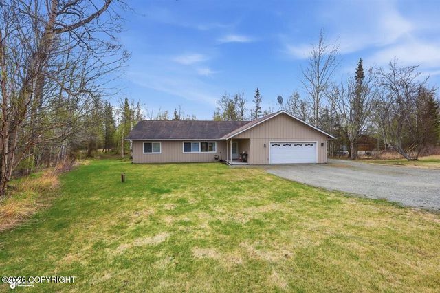 10040 E Baywood Drive, Palmer, AK 99654