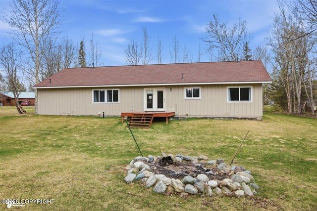 10040 E Baywood Drive, Palmer, AK 99654