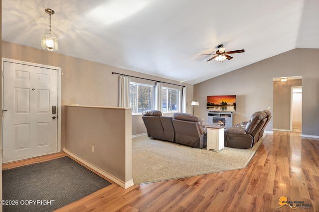 10040 E Baywood Drive, Palmer, AK 99654