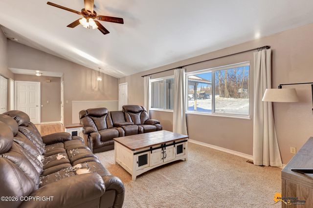 10040 E Baywood Drive, Palmer, AK 99654