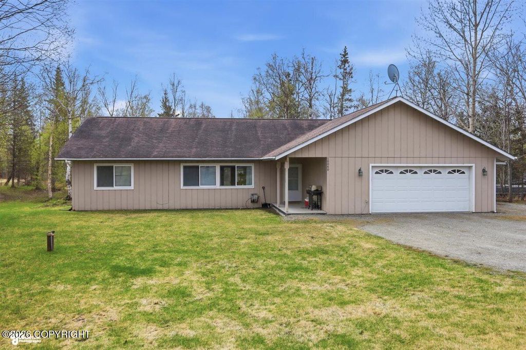 10040 E Baywood Drive, Palmer, AK 99654