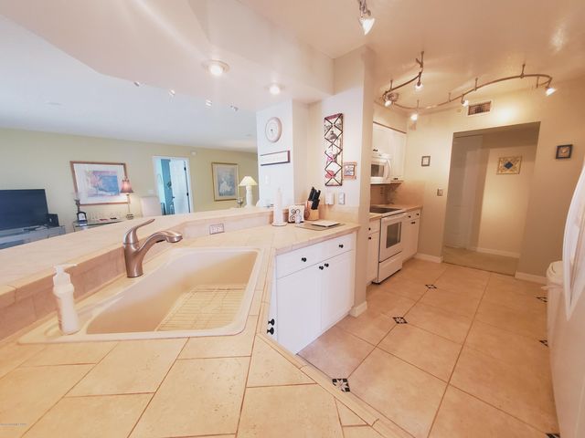 3740 Ocean Beach Boulevard 201, Cocoa Beach, FL 32931