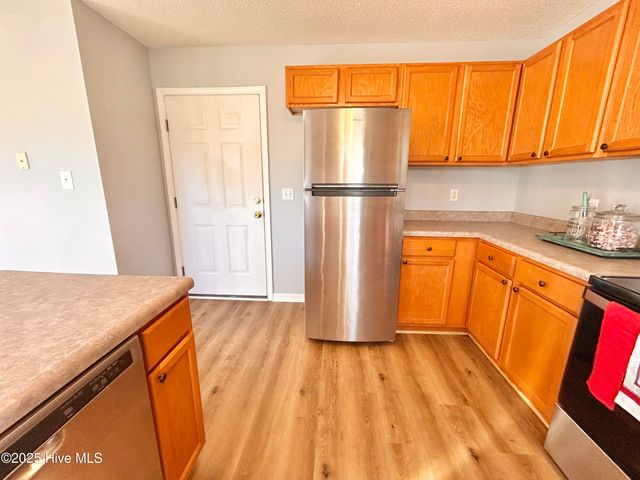 105 Coral Ridge Road, Richlands, NC 28574