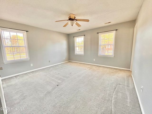 105 Coral Ridge Road, Richlands, NC 28574