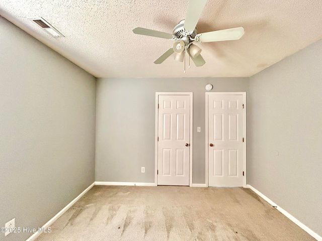 105 Coral Ridge Road, Richlands, NC 28574