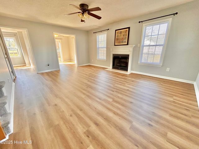 105 Coral Ridge Road, Richlands, NC 28574