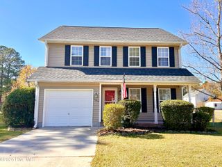105 Coral Ridge Road, Richlands, NC 28574