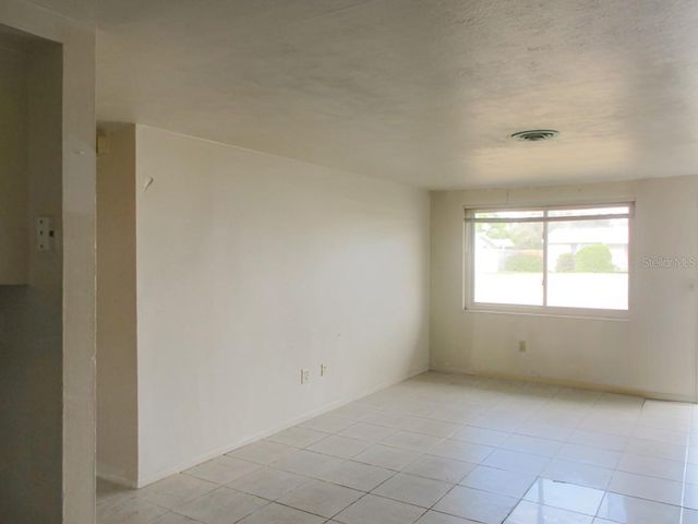 3024 WILLIAMSBURG STREET, Sarasota, FL 34231