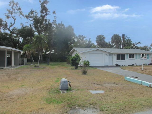 3024 WILLIAMSBURG STREET, Sarasota, FL 34231