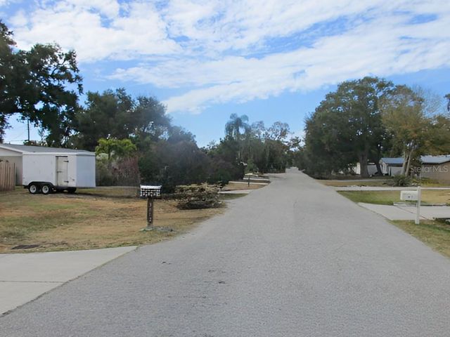 3024 WILLIAMSBURG STREET, Sarasota, FL 34231