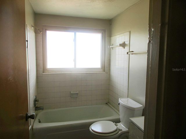 3024 WILLIAMSBURG STREET, Sarasota, FL 34231