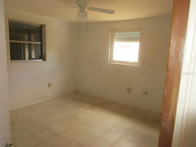 3024 WILLIAMSBURG STREET, Sarasota, FL 34231