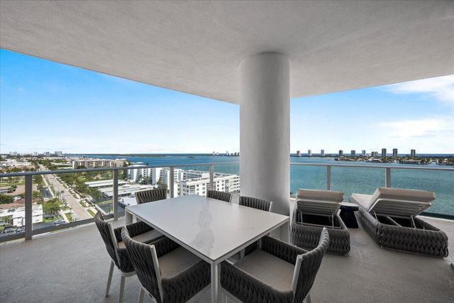 220 Lake Shore Drive 1401, Lake Park, FL 33403