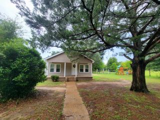 5123 US-331, Defuniak Springs, FL 32433