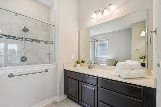 429 Betony LOOP, Buda, TX 78610