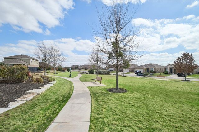 429 Betony LOOP, Buda, TX 78610