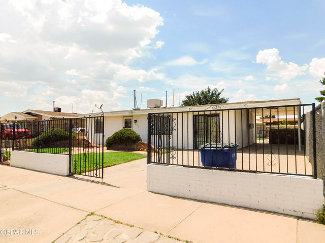 1013 LE BARRON Road, El Paso, TX 79907
