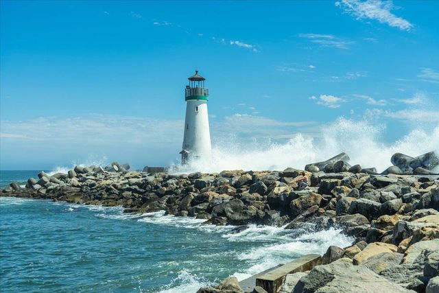 304 Harbor Drive, Santa Cruz, CA 95062