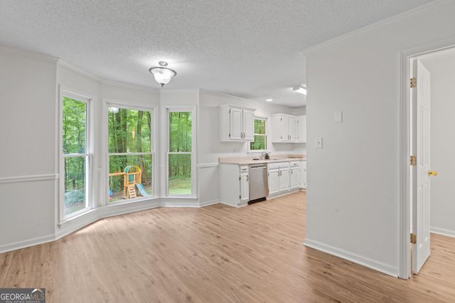 29 Pebble Way, Newnan, GA 30265