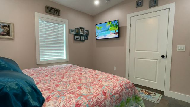 813 2Nd Street, Big Coppitt, FL 33040