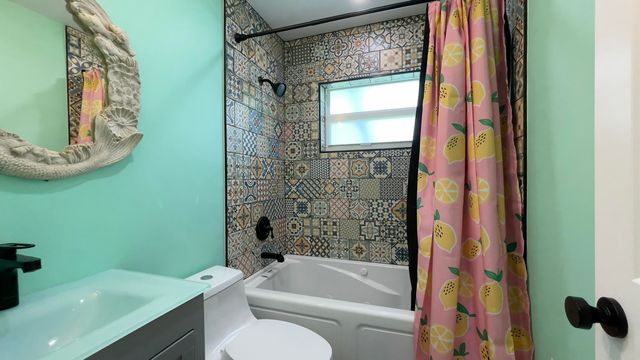 813 2Nd Street, Big Coppitt, FL 33040