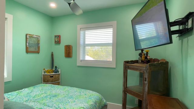 813 2Nd Street, Big Coppitt, FL 33040