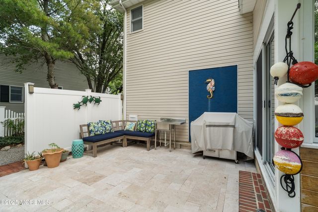 223 Hilliard Boulevard, Manahawkin, NJ 08050