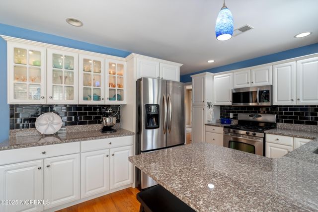 223 Hilliard Boulevard, Manahawkin, NJ 08050