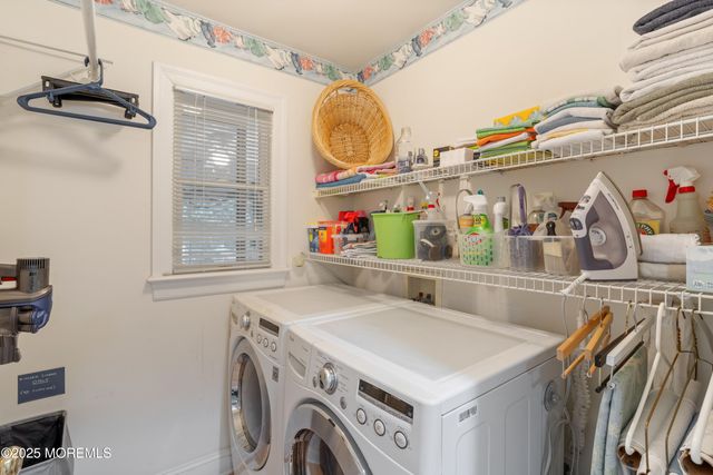 223 Hilliard Boulevard, Manahawkin, NJ 08050