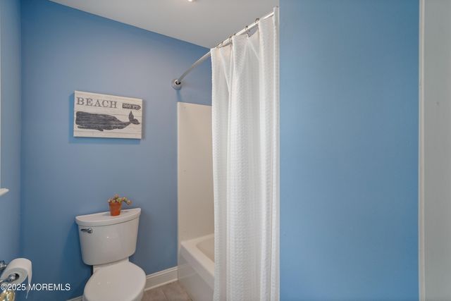 223 Hilliard Boulevard, Manahawkin, NJ 08050