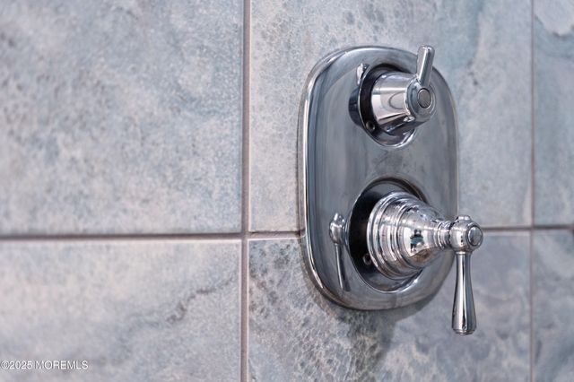 223 Hilliard Boulevard, Manahawkin, NJ 08050