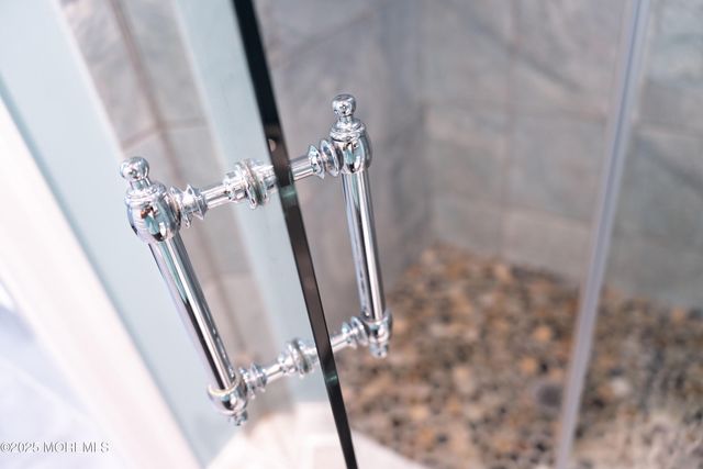 223 Hilliard Boulevard, Manahawkin, NJ 08050