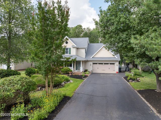 223 Hilliard Boulevard, Manahawkin, NJ 08050