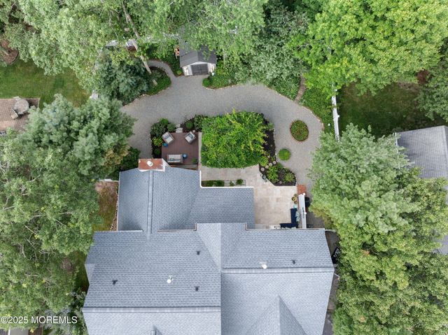 223 Hilliard Boulevard, Manahawkin, NJ 08050