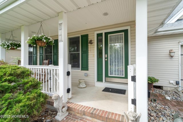 223 Hilliard Boulevard, Manahawkin, NJ 08050