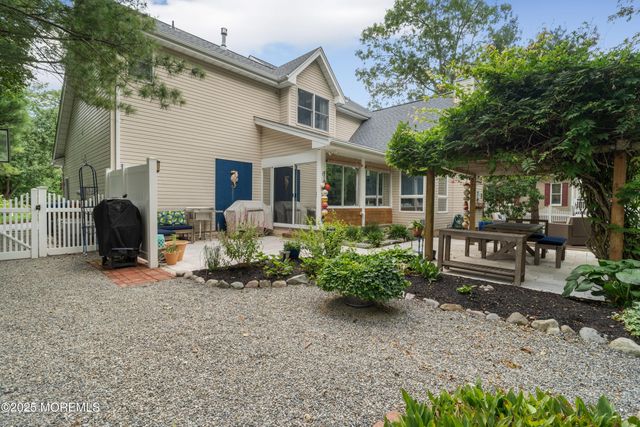 223 Hilliard Boulevard, Manahawkin, NJ 08050