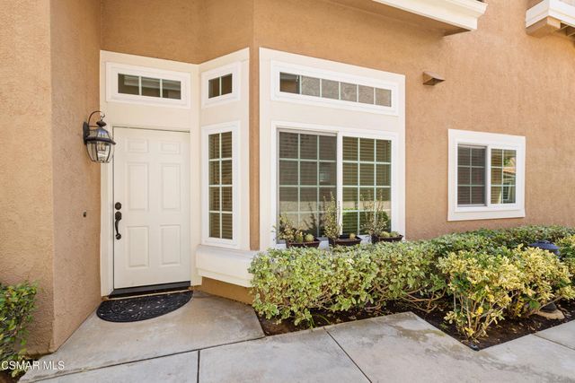4839 La Vella Drive, Oak Park, CA 91377