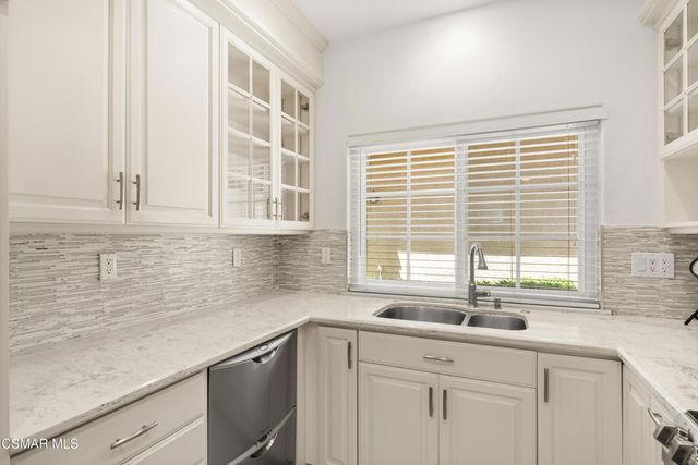 4839 La Vella Drive, Oak Park, CA 91377