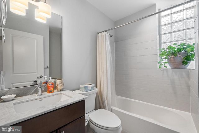 1812 NORTH CAPITOL ST NW #302, Washington, DC 20002