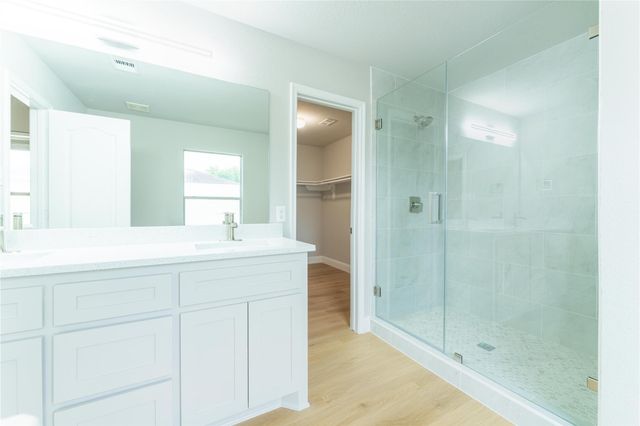 2907 Valiant Scene Court, Houston, TX 77038