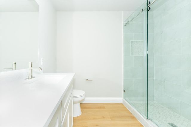 2907 Valiant Scene Court, Houston, TX 77038