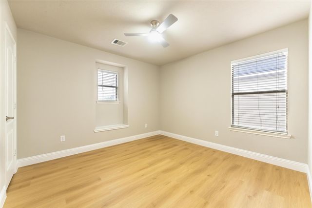 2907 Valiant Scene Court, Houston, TX 77038